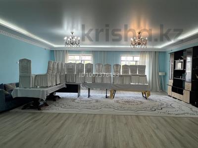 Дом · 5 комнат · 450 м², Макашева — Макашева, 500 м от Ташкентской за 100 000 ₸ в Каскелене