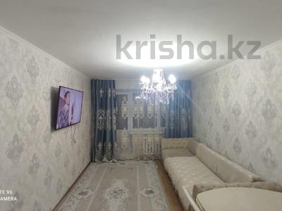 3-комнатная квартира, 60 м², 4/5 этаж, Жекибаева 146 за 15 млн 〒 в Караганде, Алихана Бокейханова р-н
