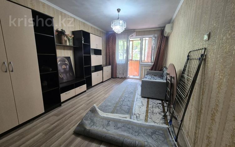1-комнатная квартира · 33 м² · 4/4 этаж, мкр №4 4 за 23 млн ₸ в Алматы, Ауэзовский р-н — фото 2