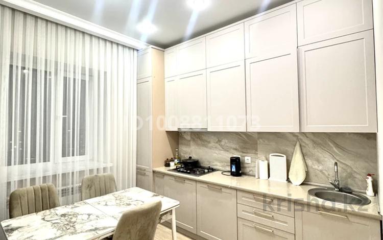 1-комнатная квартира · 50 м² · 8/9 этаж, мкр. Алтын орда, Мустафы Шокая — Возле Арасан делюкс , Даму клиники за 200 000 ₸ в Актобе — фото 17