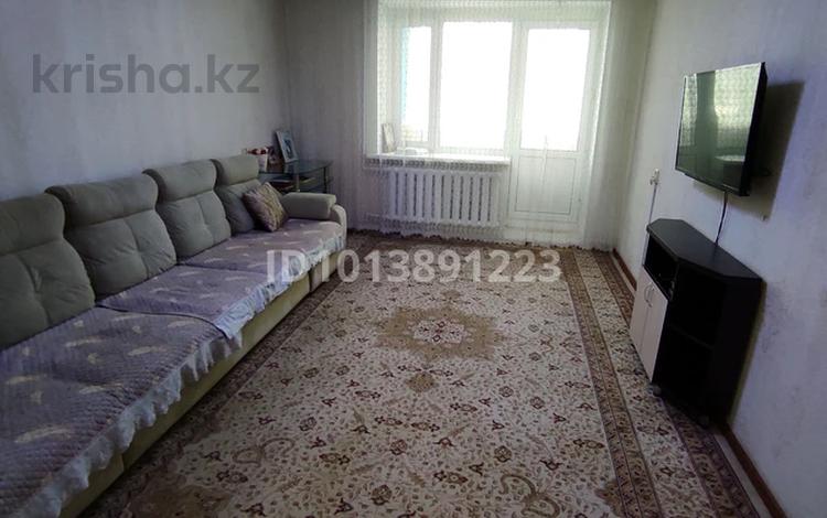 3-комнатная квартира · 63.1 м² · 4/5 этаж, Кулымбетова — Ак желкен за 17 млн ₸ в Актобе, мкр. Курмыш — фото 2