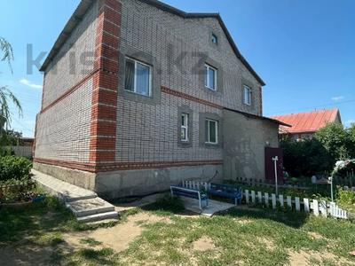 Отдельный дом · 7 комнат · 257.7 м² · 9.9 сот., Карьерная — 24 мкр за 35 млн 〒 в Рудном