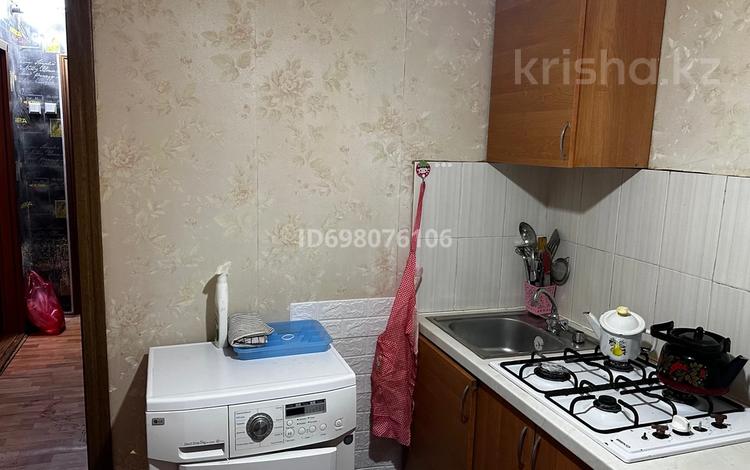 1-комнатная квартира · 35 м² · 2/5 этаж, Ауезова 63 — Азаттык за 130 000 ₸ в Атырау, мкр Жилгородок — фото 3