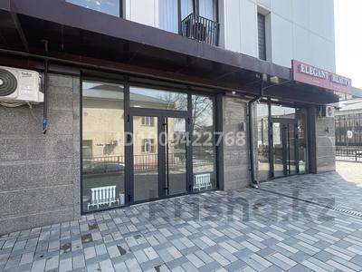Еркін, кеңселер, дүкендер мен бутиктер, қоғамдық тамақтану орны, сұлулық салондары, фитнес және спорт, медорталықтар мен дәріханалар, білім орталықтары, ойын-сауық, кабинеттер және жұмыс орындары, студиялар · 40 м², бағасы: 300 000 〒 в Шымкенте, Туран р-н