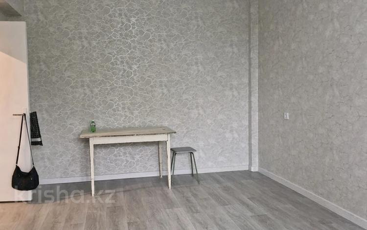 1-бөлмелі пәтер · 32 м² · 4/5 қабат, Айнабұлақ-3 ш/а. 156а, бағасы: 20.5 млн ₸ в Алматы, Жетысуский р-н — фото 2