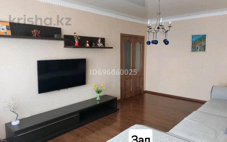 3-комнатная квартира, 84 м², 8/9 этаж помесячно, Кошкарбаева 41