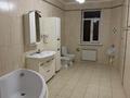 Отдельный дом · 9 комнат · 450 м² · 20 сот., мкр Ракуша, Мухит Сакпарова 40 за 400 000 ₸ в Атырау — фото 15