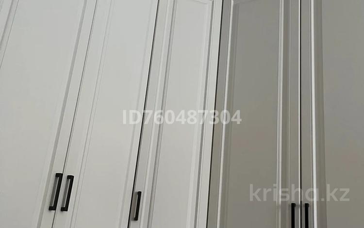 1-бөлмелі пәтер · 40 м² · 1/5 қабат, 7-й микрорайон, 7 мкрн. 11 — Рядом магазин Апельсин через дорогу Солнечный магазин Березка, напротив казахский садик , казахская школа номер 10, через дорогу русская школа номер 16, бағасы: 18.5 млн ₸ в Костанае — фото 7