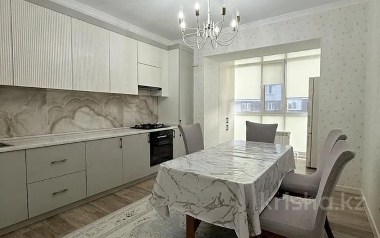 3-комнатная квартира · 90.5 м² · 2/5 этаж, мкр. Алтын орда 7гк1 за 42 млн ₸ в Актобе — фото 9