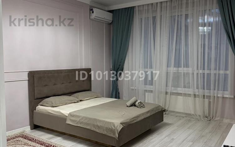 1-комнатная квартира · 53 м² · 9/16 этаж, мкр Нурсат 2, Назарбаева 14/1 за 17 000 ₸ в Шымкенте, Каратауский р-н — фото 2