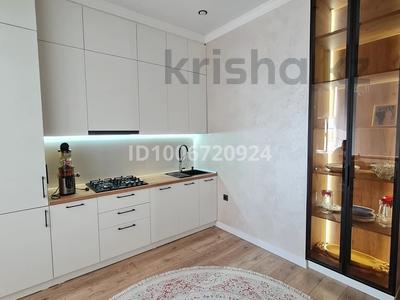 3-комнатная квартира · 88 м² · 5 этаж, Тауелсиздик 4 за 38 млн 〒 в 