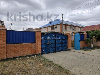 Отдельный дом · 16 комнат · 560 м² · 10 сот., мкр Жеруйык, 20 22 за 125 млн 〒 в Атырау