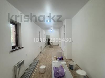 Салоны красоты · 35 м² за 250 000 ₸ в Шымкенте, Аль-Фарабийский р-н