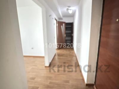 2-комнатная квартира · 64 м² · 1/5 этаж, мкр Байтерек 18 — Корзинка напротив за 16.5 млн ₸ в Таразе