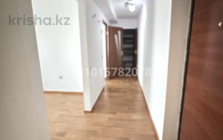2-комнатная квартира · 64 м² · 1/5 этаж, мкр Байтерек 18 — Корзинка напротив за 16.5 млн ₸ в Таразе — фото 2