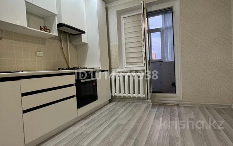 3-комнатная квартира · 70 м² · 4/5 этаж, мкр 11, Шайкенова 12 за 23.2 млн ₸ в Актобе — фото 2