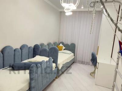 3-комнатная квартира · 86 м² · 10/12 этаж, мкр Уркер, Улы дала 31 за 66 млн ₸ в Астане, Нура р-н