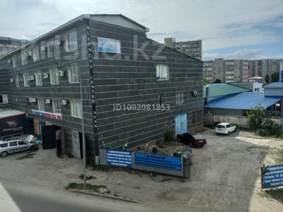 Продажа коммерческой недвижимости в Актюбинской обл.: Свободное назначение · 1700 м² за 179 млн 〒 Свободное назначение · 1700 м² за 179 млн 〒 в Актобе, мкр 11
