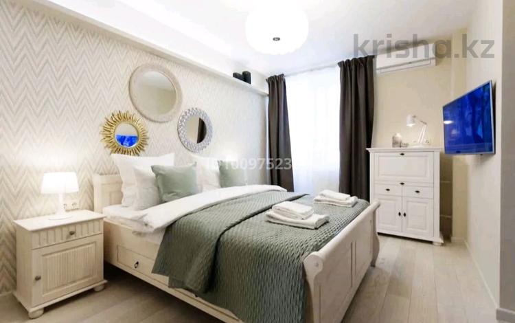1-бөлмелі пәтер · 60 м² · 3/5 қабат, Авангард 22, бағасы: 10 000 〒 в Атырау, мкр Авангард-2 — фото 2