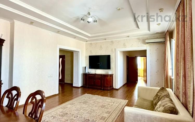 3-бөлмелі пәтер · 118 м² · 12/15 қабат, Д. Кунаева 35 — БАЙТЕРЕК, бағасы: 55 млн ₸ в Астане, Есильский р-н — фото 2
