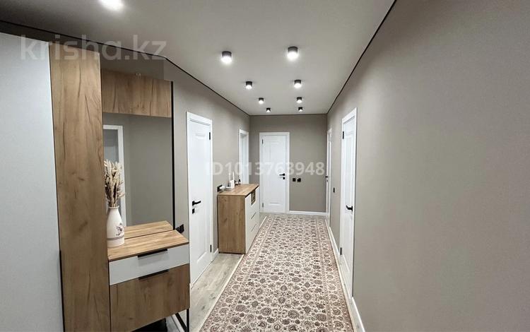 3-комнатная квартира · 88 м² · 1/9 этаж, Сауран 9а за 55 млн ₸ в Астане, Есильский р-н — фото 2