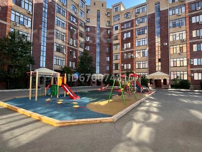 Пәтерлер в Атырауской обл.: 3-бөлмелі пәтер · 102.9 м² · 6/7 қабат, мкр Нурсая, Султан Ахмед Кожикова 4, бағасы: 50 млн 〒 3-бөлмелі пәтер · 102.9 м² · 6/7 қабат, мкр Нурсая, Султан Ахмед Кожикова 4, бағасы: 50 млн 〒 в Атырау