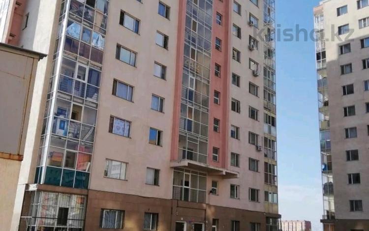 1-комнатная квартира · 49 м² · 9/12 этаж, Шаймерден Косшыгулулы 25 за 200 000 ₸ в Астане, Сарыарка р-н — фото 2