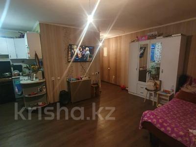 2-комнатная квартира, 45 м², 5/5 этаж, Назарбаева 84 за 12.2 млн 〒 в Усть-Каменогорске