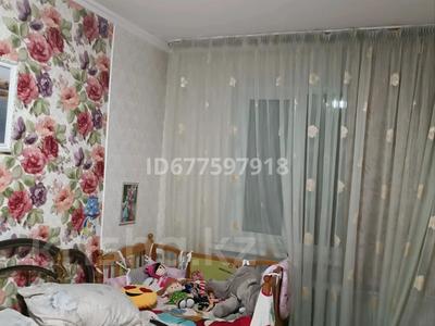 3-комнатная квартира, 61 м², 5/5 этаж, мкр Аксай-2 46 за 38.5 млн 〒 в Алматы, Ауэзовский р-н