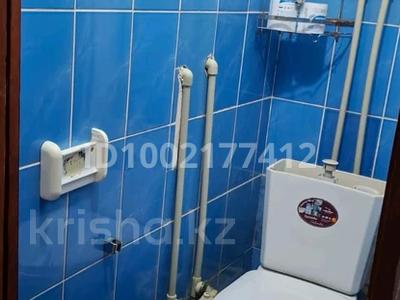 4-комнатная квартира · 75 м², Мкр Мерей 25 — Пересечение улицы Журбы за 90 000 〒 в 