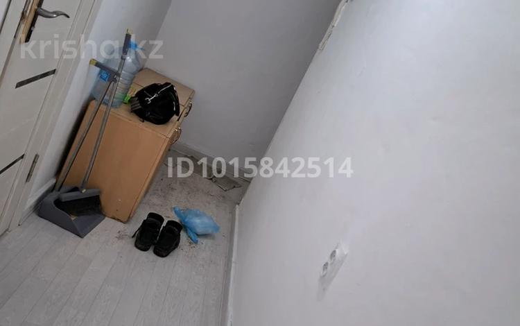 1-бөлмелі пәтер · 36 м² · 2/5 қабат, Мкр 5дом 81кв — Мектеп балабақша, бағасы: 100 000 ₸ в  — фото 2