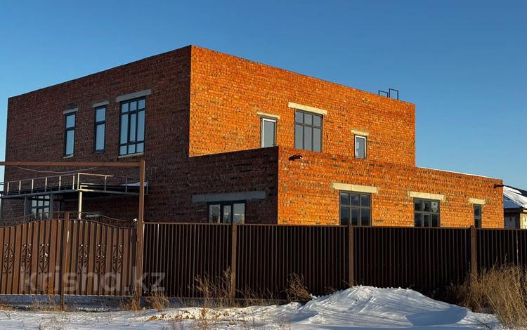 Отдельный дом · 7 комнат · 416 м² · 12 сот., мкр Уркер, Тұрмағамбет Ізтілеуұлы 23 за 90 млн 〒 в Астане, Нура р-н — фото 6