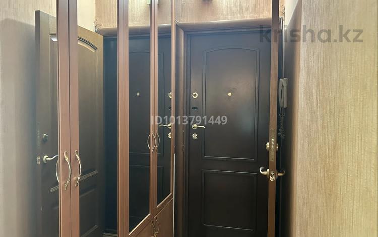 2-бөлмелі пәтер · 63 м² · 9/9 қабат, мкр Жетысу-2 56 — Абая Сайна, бағасы: 400 000 ₸ в Алматы, Ауэзовский р-н — фото 2