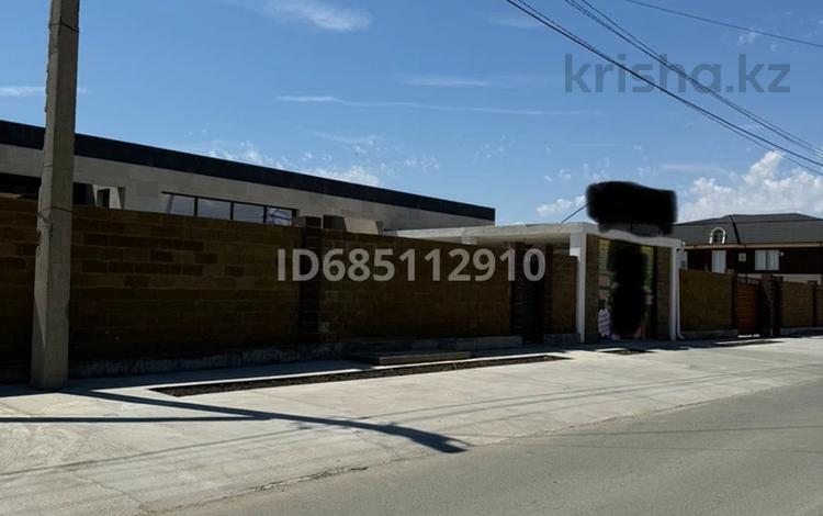 Жеке үй · 9 бөлме · 714 м² · 10 жүзд., мкр Мунайшы, Кайыма мухамедханова 8а, бағасы: 275 млн ₸ в Атырау — фото 5