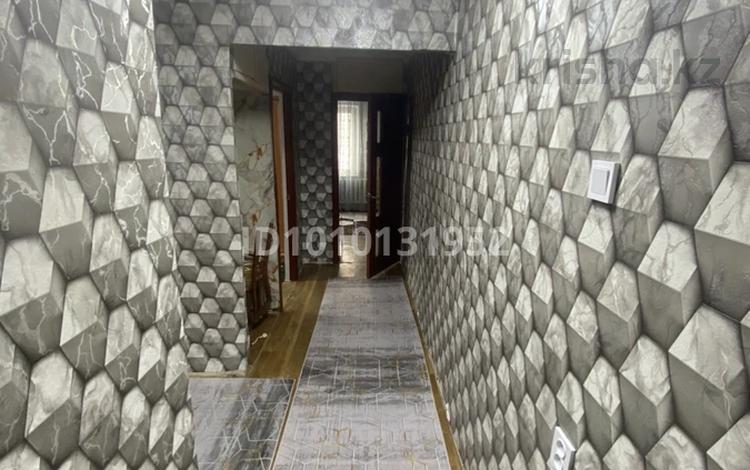 4-комнатная квартира · 100 м² · 5/5 этаж, 3 микрарайон 9 за 230 000 〒 в Байкент — фото 2