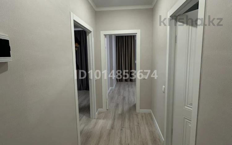 1-комнатная квартира · 41.8 м² · 12/20 этаж, Темирбек Жургенов 19 за 240 000 ₸ в Астане, Сарайшык р-н — фото 2