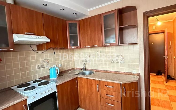 1-комнатная квартира, 34 м², 3/4 этаж, Богенбай батыра 6/6