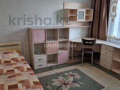 3-комнатная квартира · 65 м² · 3/5 этаж, мкр Тастак-3, Тургута Озала за 315 000 〒 в Алматы, Алмалинский р-н