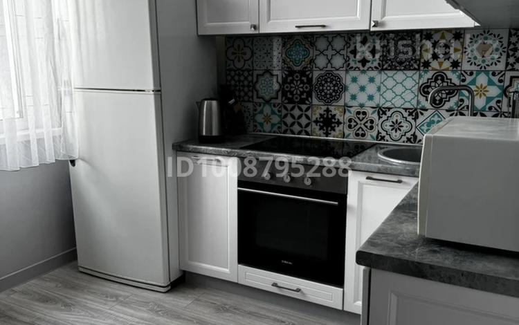 2-комнатная квартира · 54.4 м² · 9/10 этаж, Карагайлы 25 за 25 млн 〒 в Семее — фото 2