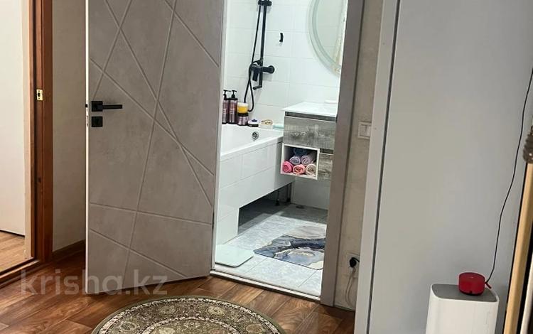 2-комнатная квартира · 50.2 м² · 3/6 этаж, мкр 12 65 за 17 млн ₸ в Актобе — фото 2