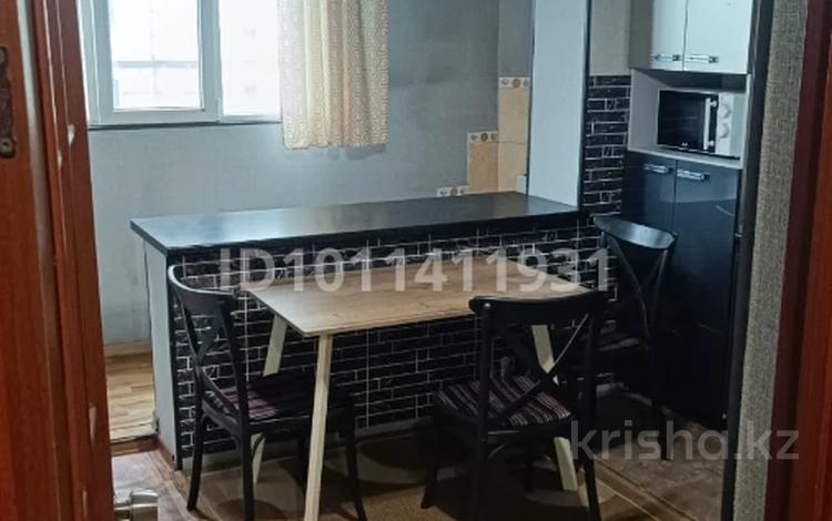1-комнатная квартира · 40 м² · 3 этаж, Янушкевича 18/16 за 200 000 ₸ в Алматы, Медеуский р-н — фото 3