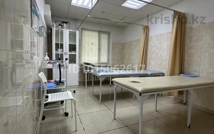 Полностью готовый медицинский бизнес вместе с лицензией. · 80 м², бағасы: 5.9 млн ₸ в Астане, р-н Байконур — фото 2