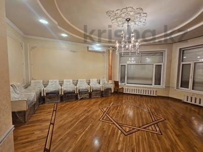 Отдельный дом · 5 комнат · 300 м², мкр Хан Тенгри 20 за ~ 2 млн 〒 в Алматы, Бостандыкский р-н