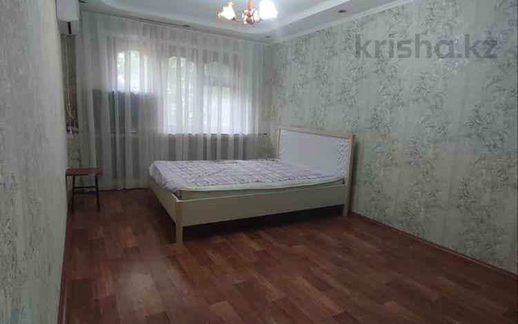 1-комнатная квартира, 32 м², 2/5 этаж помесячно, Хамид Чурин