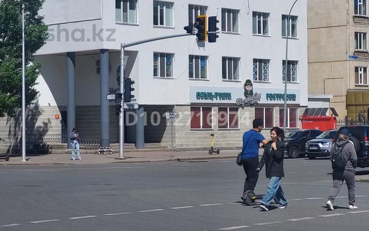 Офисы, образование, кабинеты и рабочие места · 16 м² за 110 000 ₸ в Астане, Сарыарка р-н — фото 2
