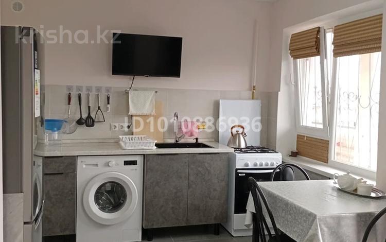 1-бөлмелі пәтер · 36 м² · 5/5 қабат, 5-й мкр 35, бағасы: 15 млн ₸ в Актау — фото 2