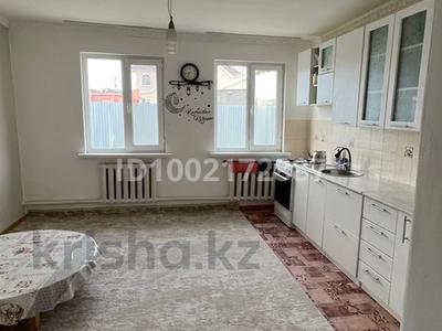 Отдельный дом · 4 комнаты · 135.8 м² · 9.8 сот., мкр Атырау, Алтынсарин 2а/1 — Старый аэропорт за 50 млн 〒