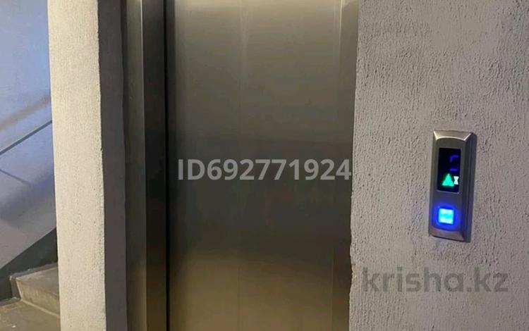 2-комнатная квартира · 74 м² · 6/10 этаж, мкр Юго-Восток шахтёров 23/7 — Строителей шахтёров за 33 млн ₸ в Караганде, Казыбек би р-н — фото 2