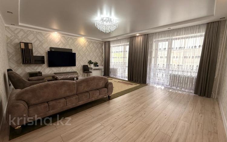 4-бөлмелі пәтер · 173 м² · 3/7 қабат, Бородина 80/1к2, бағасы: 108.8 млн ₸ в Костанае — фото 2