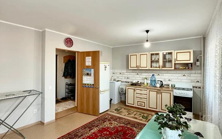 2-комнатная квартира · 48.3 м² · 4/5 этаж, Абая 101а — 7 школа за 14.5 млн 〒 в Щучинске — фото 17